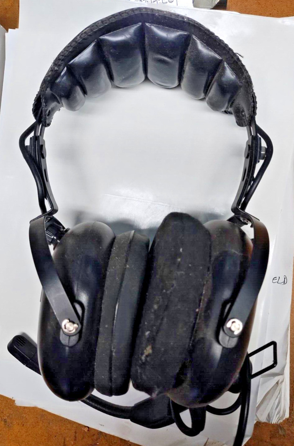 Flightcom Classic Aviation Headset Black, Model 4DLX, Used
