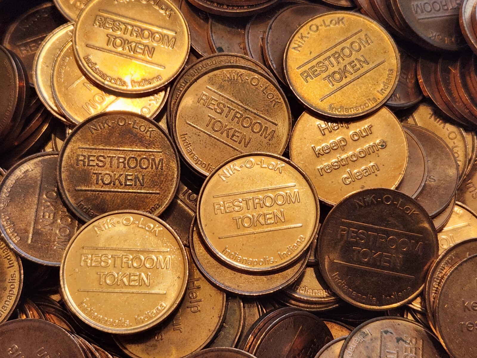 NIK-O-LOK Restroom Token - Vintage Lot *100 Tokens*  A Bit Larger Than A Quarter