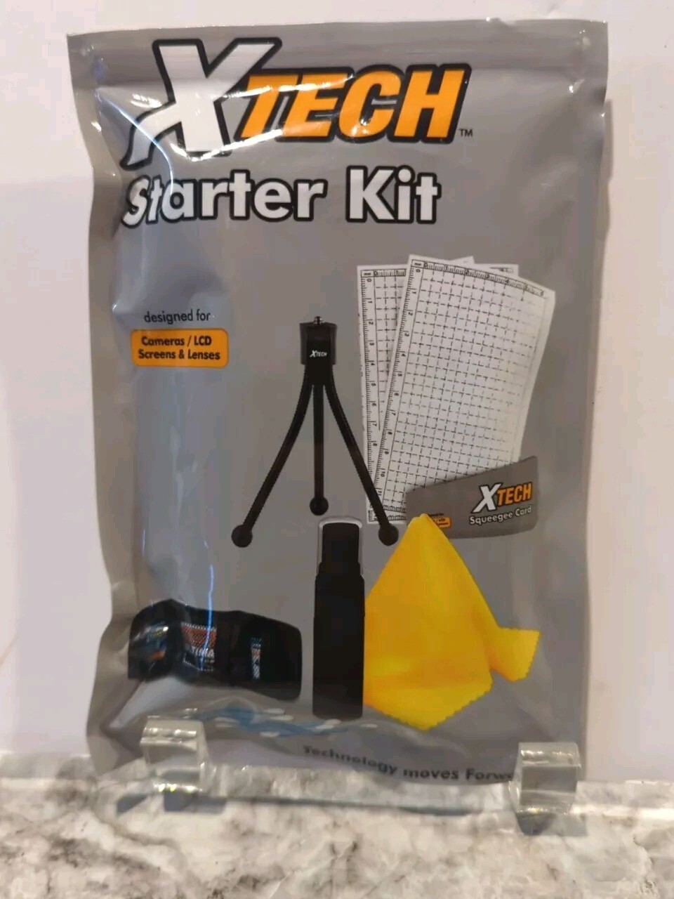 XTech Starter Kit Designed for Cameras/ LCD Screens & Lenses