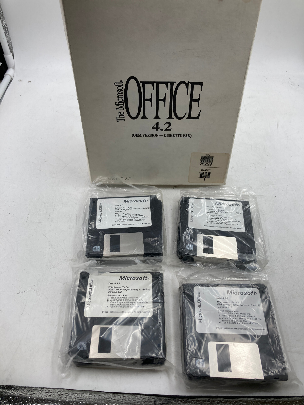 The Microsoft Office 4.2 OEM Version Diskette Pak 75233 25 Floppy SEALED