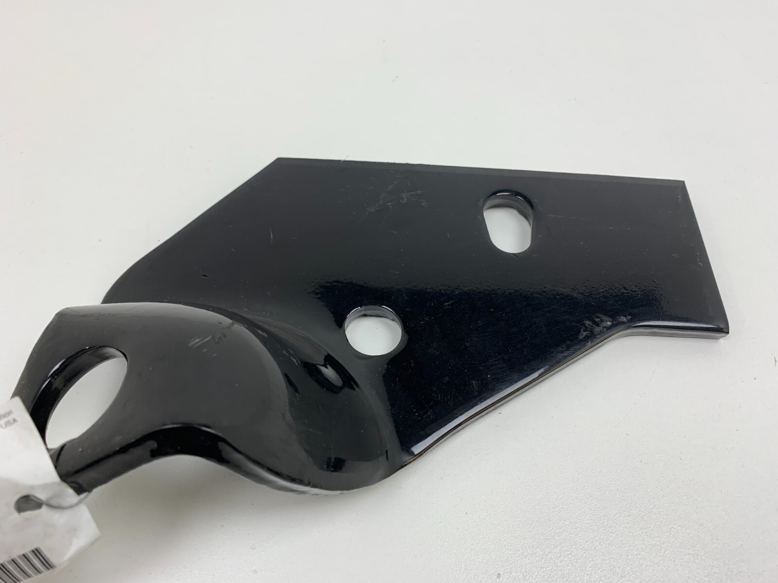 Genuine International 1669176C1 Right Passenger Lower Shock Absorber Bracket