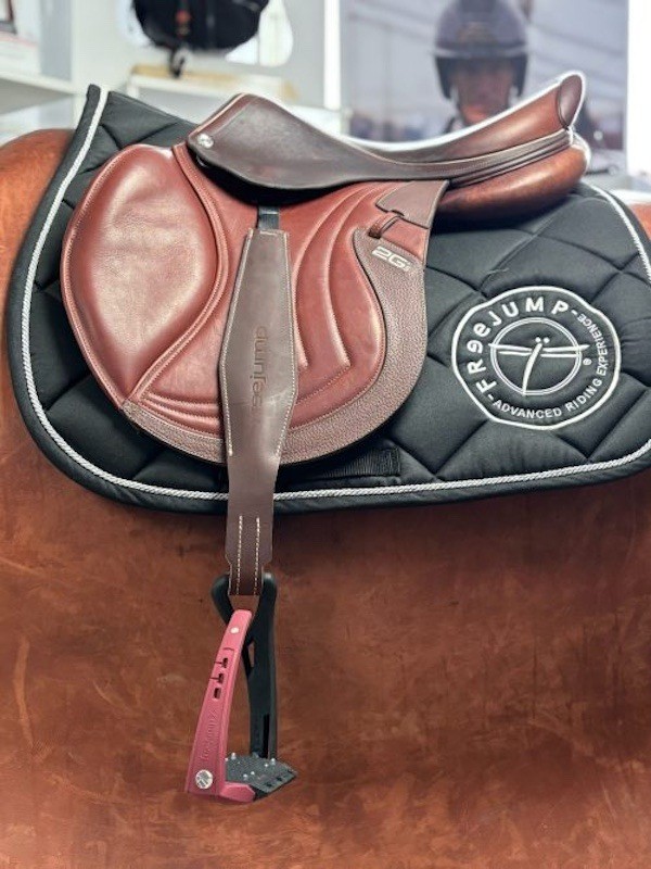 Freejump Stirrup Leathers 4x6, 40mm