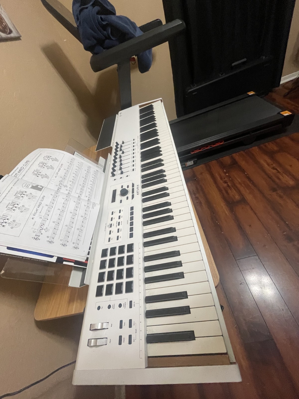 Arturia KeyLab 88-Key Keyboard Controller, 16 Pads, 8 Faders, No Stand, With Box