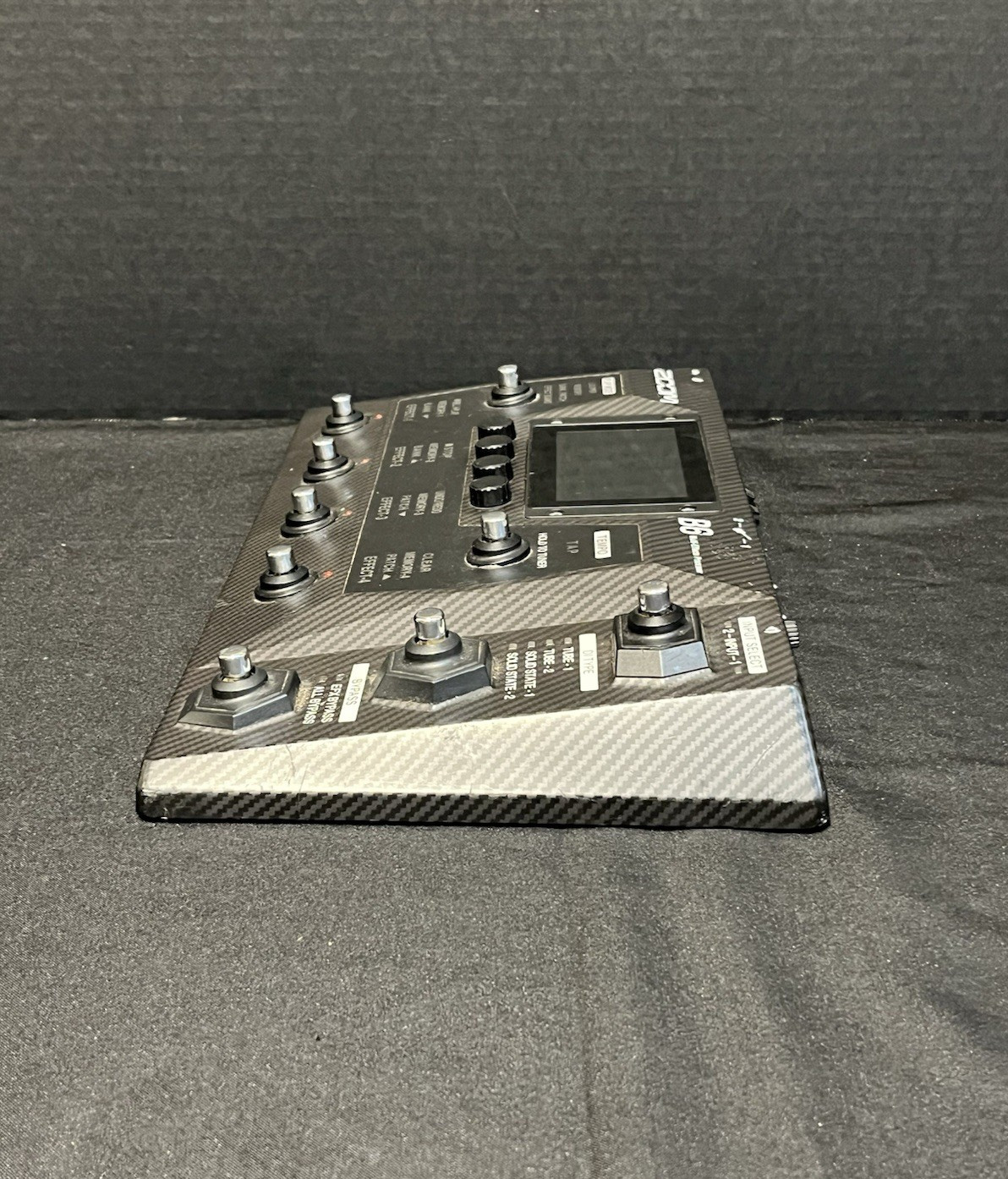 Zoom B6 Bass Multi-Effects Processor For Electric Bass