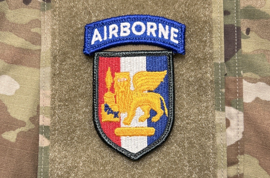 US Army SETAF Patch/Airborne w/ Hook Color Southern European Task Force Africa