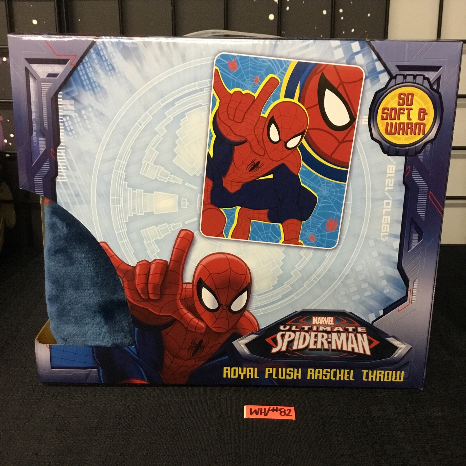 Marvel Spider-Man Royal Plush Raschel Throw
