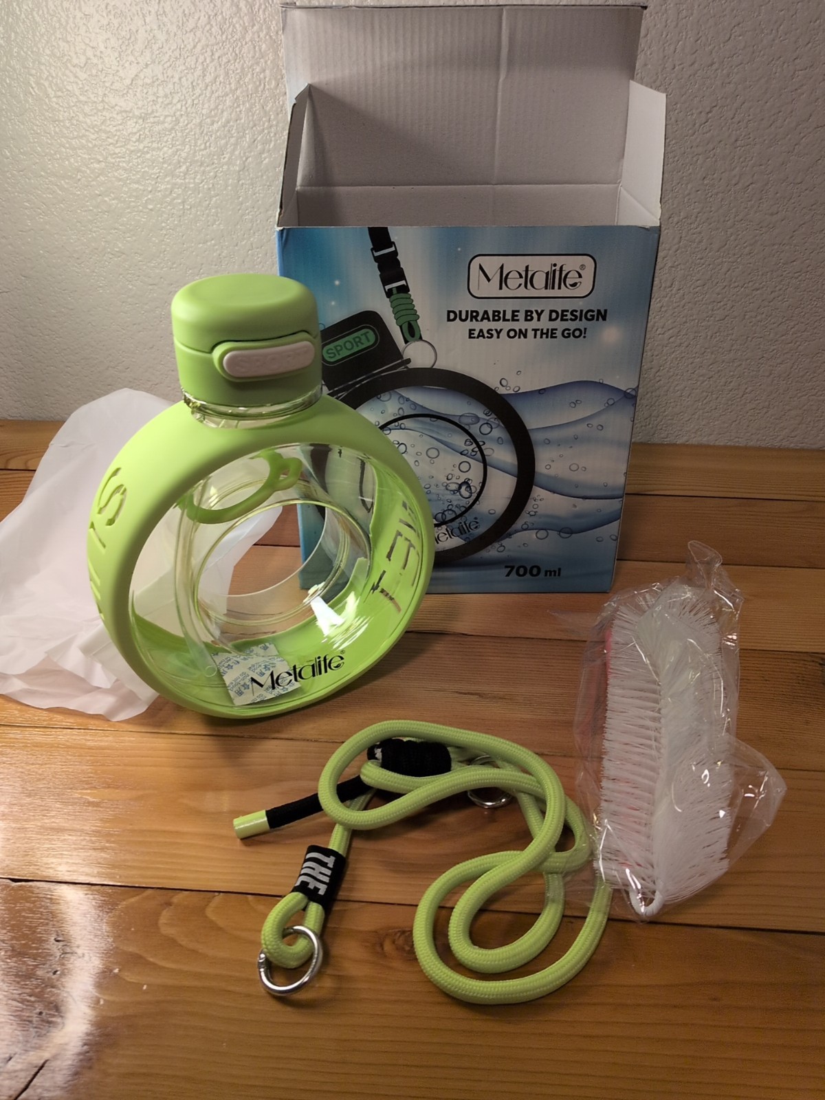 MetaLife Circular Fitness Water Bottle 700ml Leakproof Sport Green with Strap