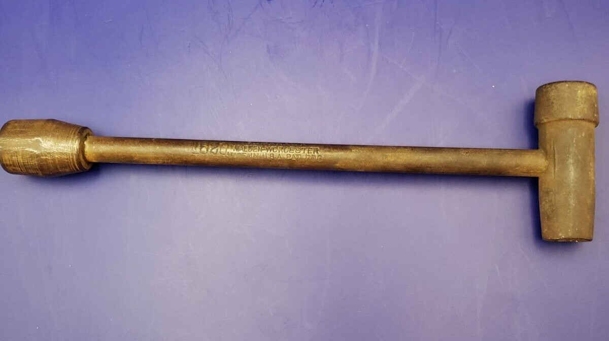 Antique Walden Worcester Tomahawk 1620 Socket Wrench 1/2" and 3/4"