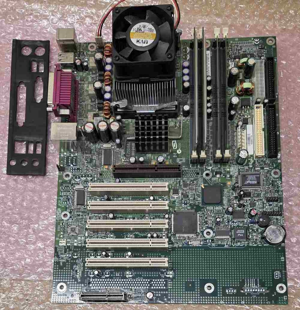 Gateway Intel D850MV ATX motherboard, 2.2GHz socket 478 P4 CPU/fan, 512MB Rambus