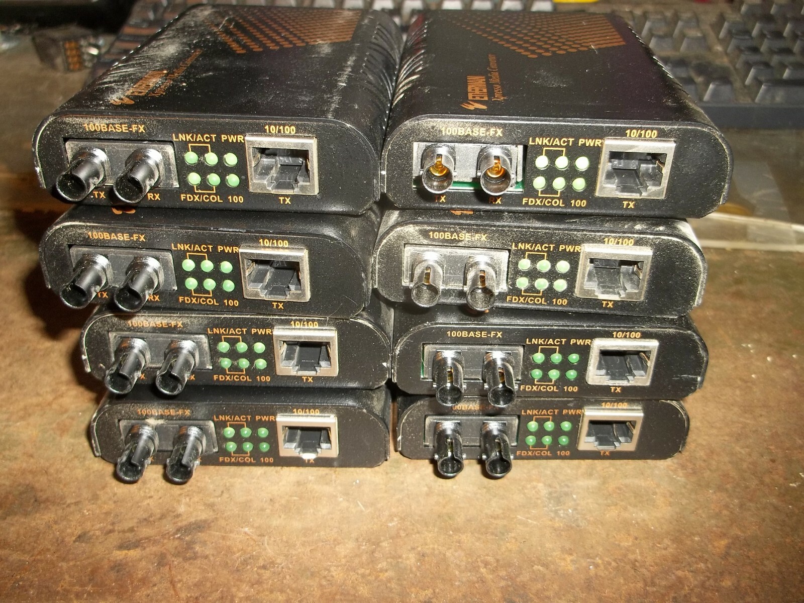 LOT OF 8 ETHERWAN EL100T 100BASE-FX XPRESSO MEDIA CONVERTERS 10/100TX (WL51-3)