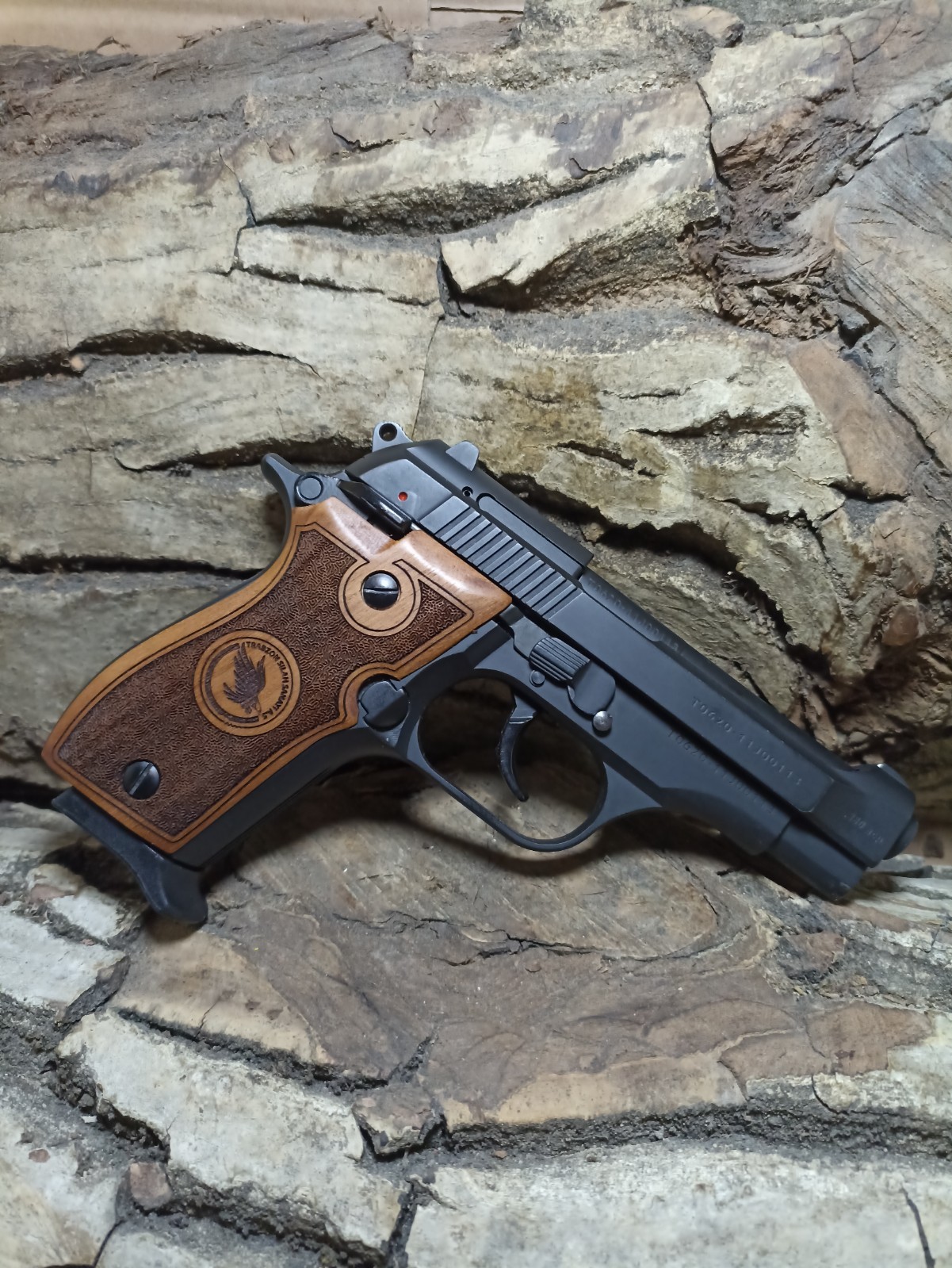 Tisas Fatih 13 walnut grips for first version straight model.