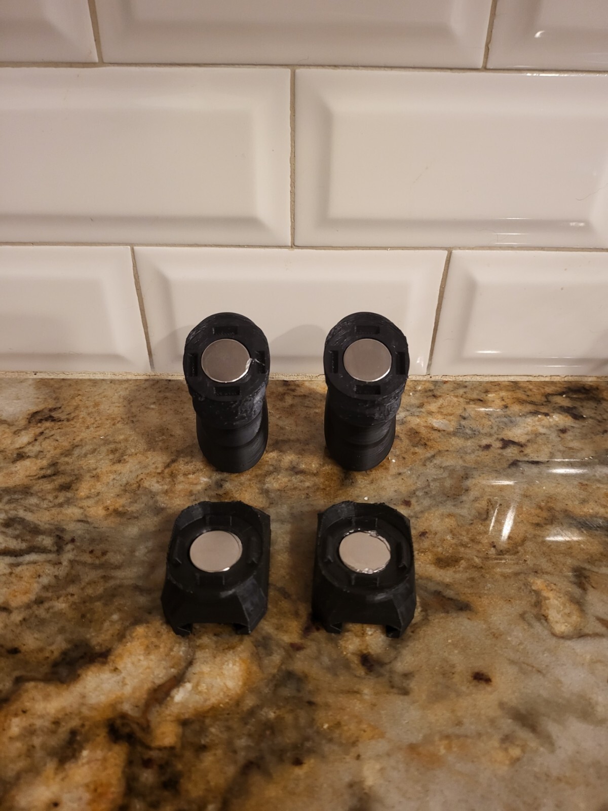 Magnetic Grips addon compatible with Quest 2 and 3 for VR GUN STOCK