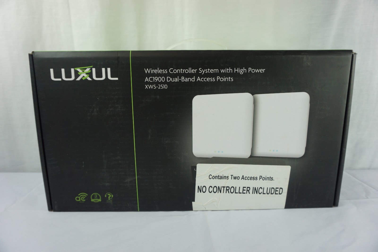 Luxul AC1900(XWS-2150) with (2) XAP-1510 Contains The Two Access Points only NEW
