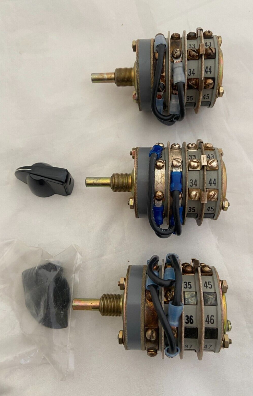(3) NEW Old Stock Unused ELECTROSWITCH 31904LT ROTARY SWITCHES 5930-00-214-0431
