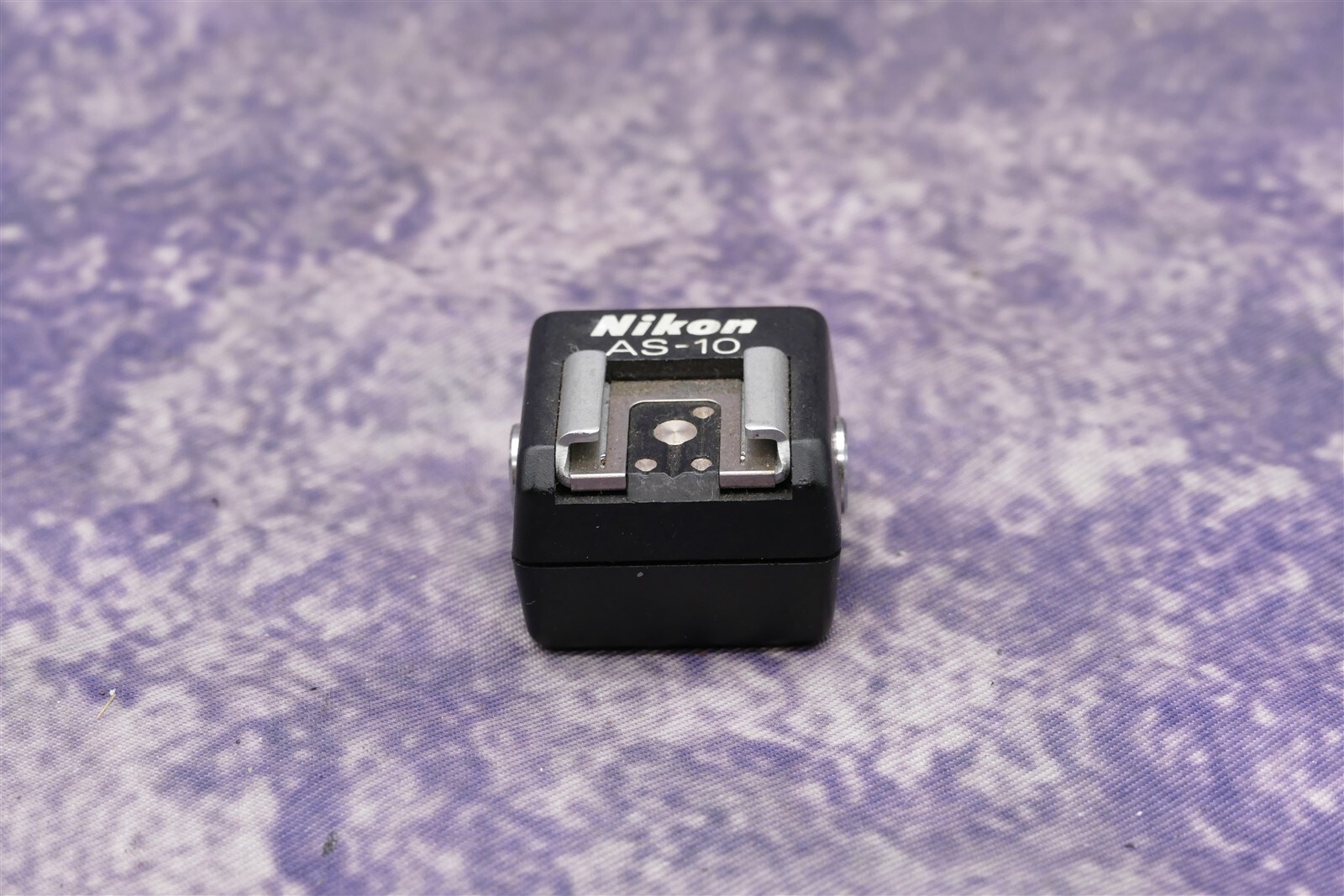 AS-10 TTL Multi-Flash Adapter