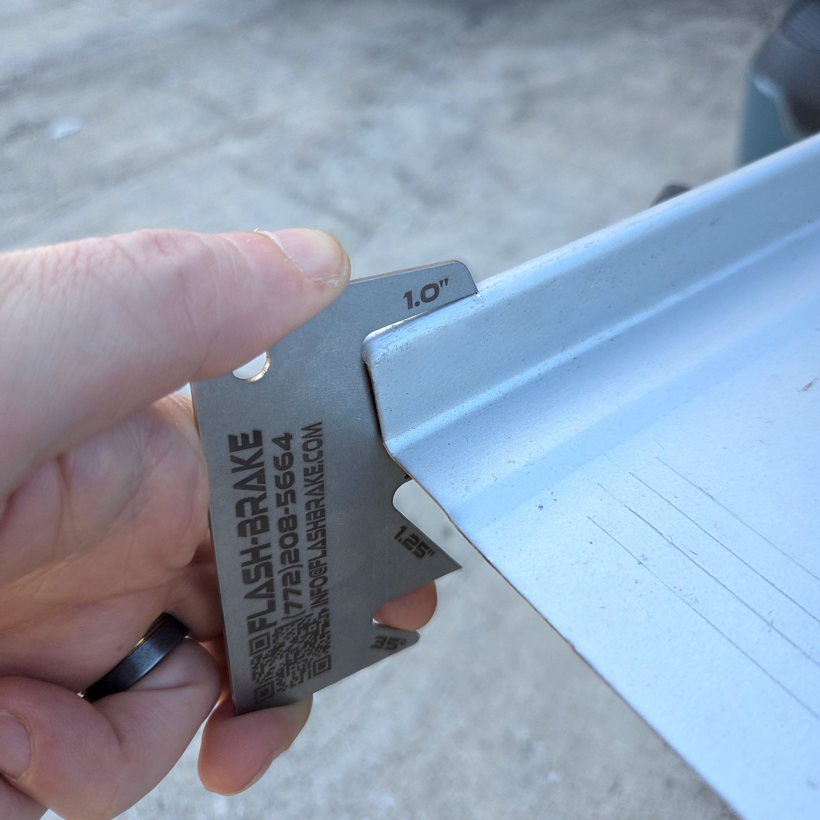 Flash-Brake Metal Roofing Panel Scribe