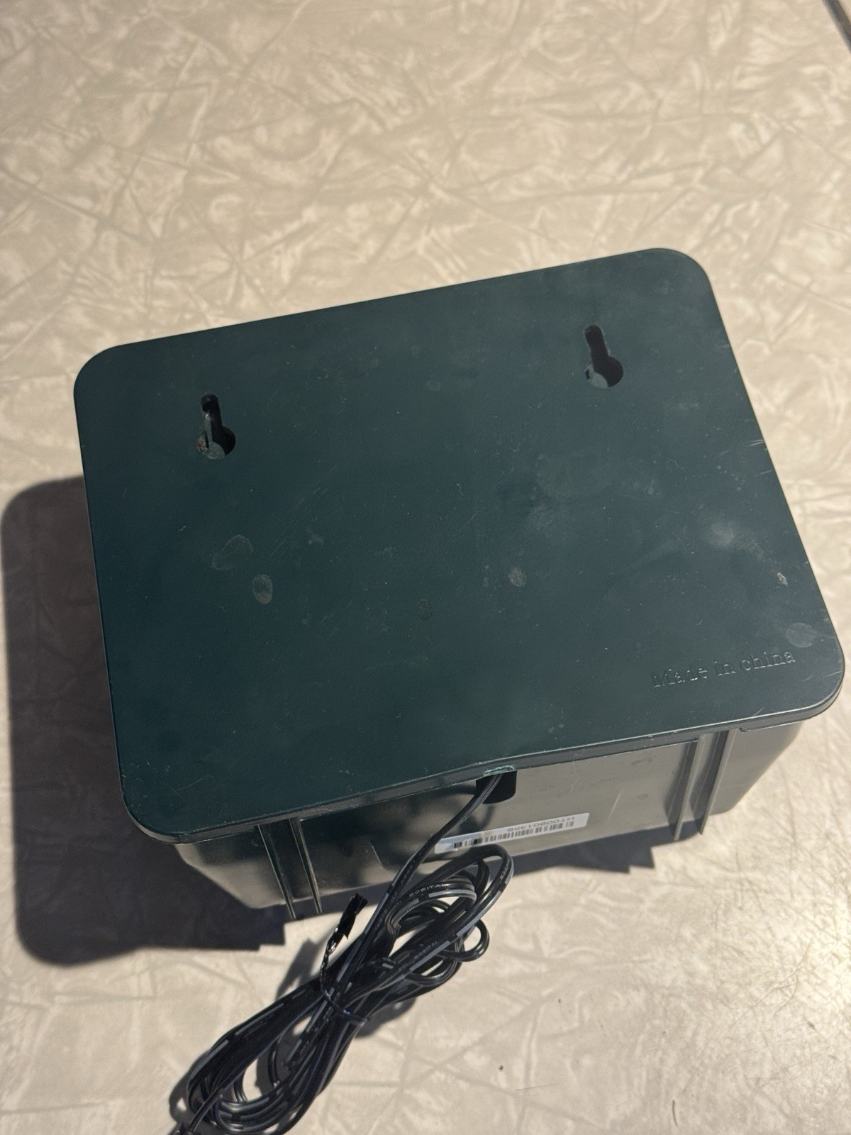 Ultrasonic Outdoor Animal Repellent Motion Activated Strobe LED Light⭐