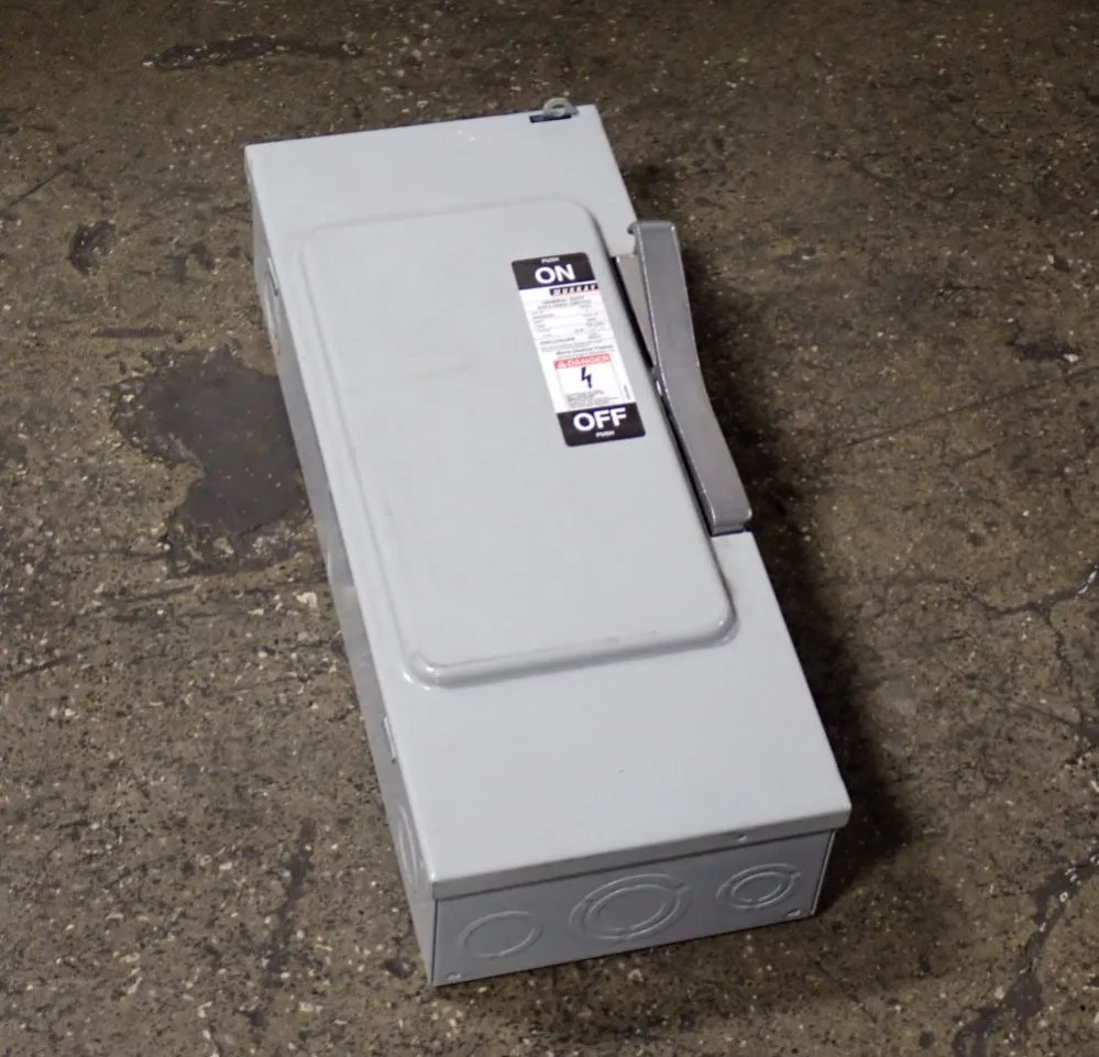 MURRAY ELECTRICAL PRODUCTS GH323N ENCLOSED SWITCH 100 AMPS 02261650036