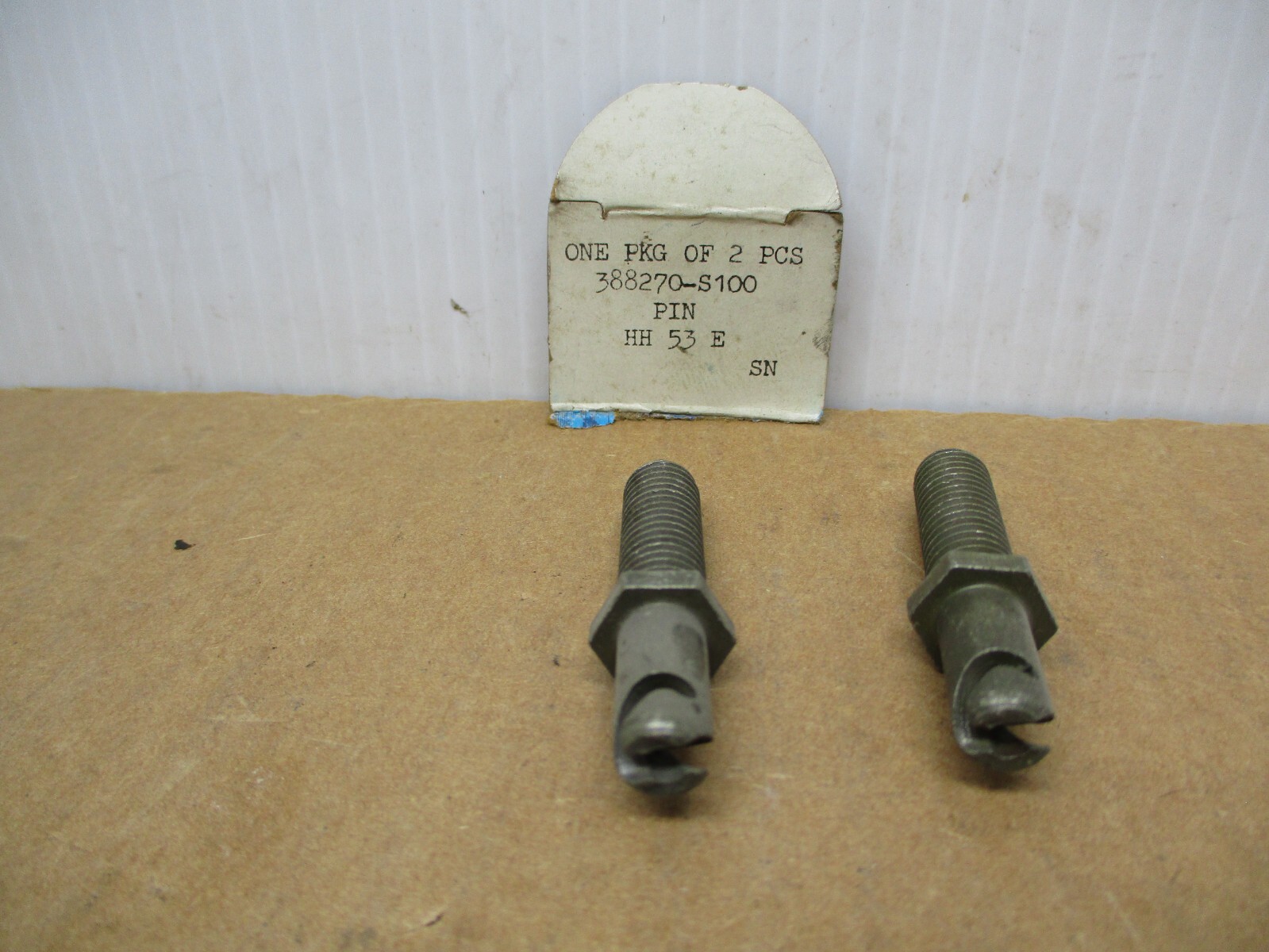 Genuine OEM Ford Lincoln Mercury 388270-S100 PIN SET OF 2