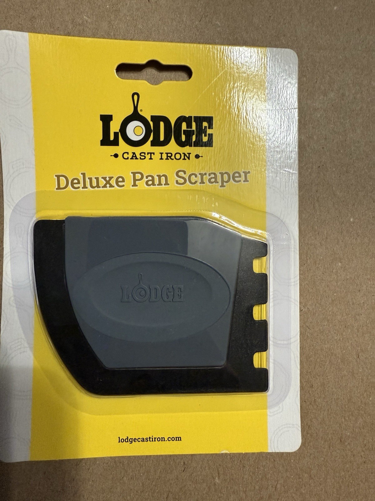Lodge ( Cast Iron ) Deluxe Cast Iron Pan Scraper, One Size, Black
