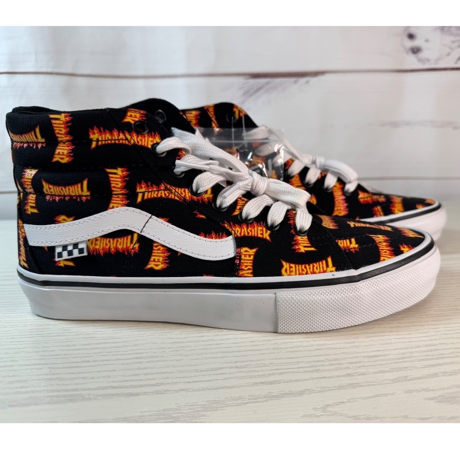 NEW in Box / Vans Skate Sk8-H Thrasher Black Sneakers / Size 9.5 / Sku0164