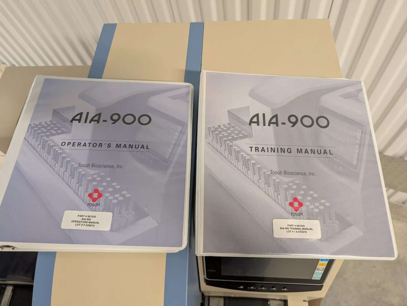 Tosoh AIA-900 Automated Enzyme Immunoassay Analyzer System