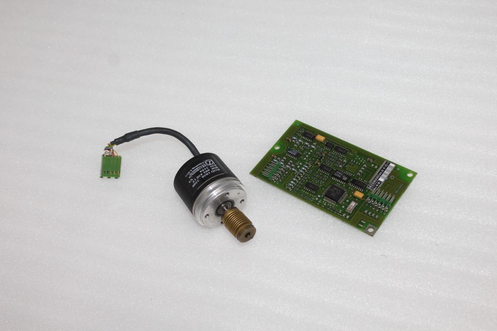 Heidenhain ROD 1050-2500 ,ID# 4034201T Rotary Encoder & 262 417 01 Control Board