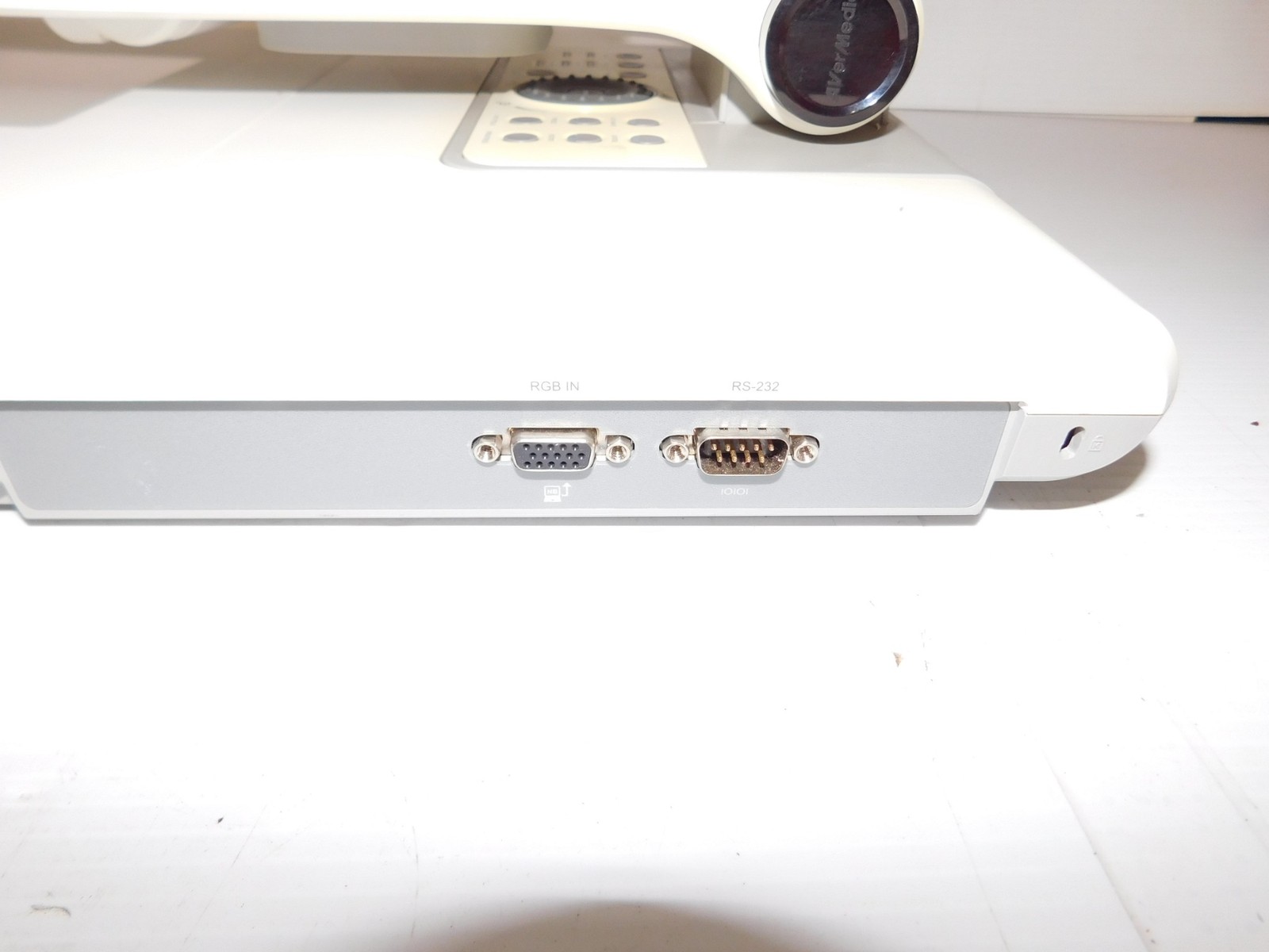 ^^ AVERMEDIA AVERVISION PROJECTOR (PLM91)