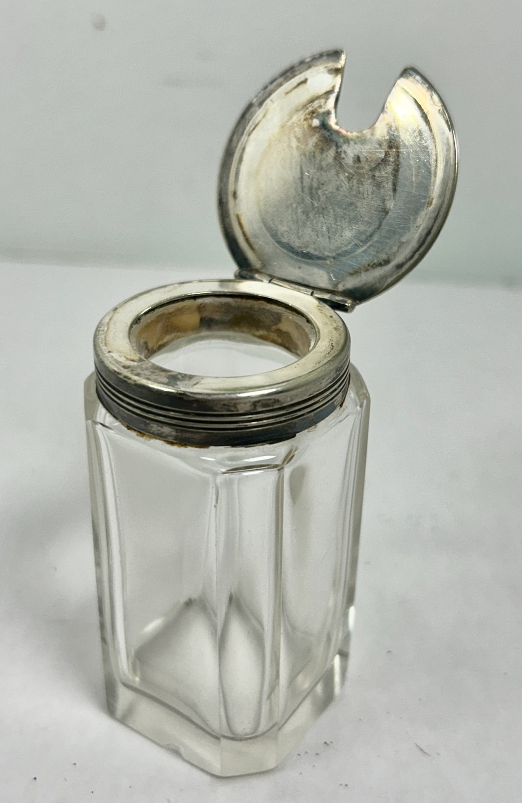 Walker & Hall Silver Plated Condiment Castor Set A1 Quality