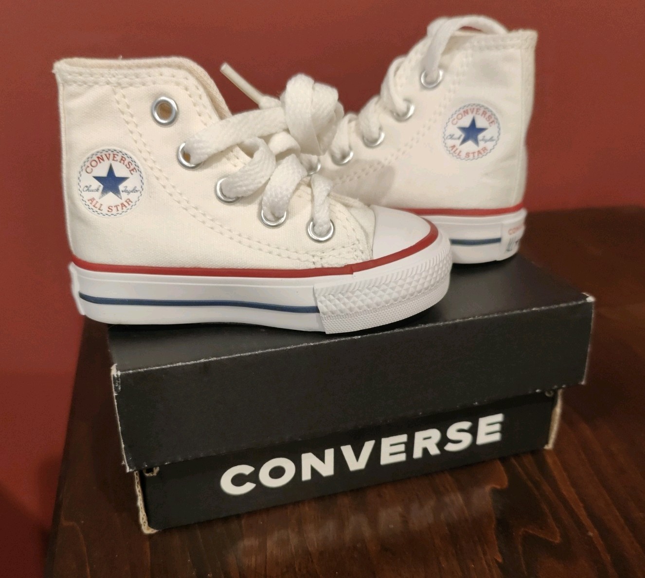Converse INF C/T ALL STAR H OPTICAL WHITE SZ2 Baby Hi Tops