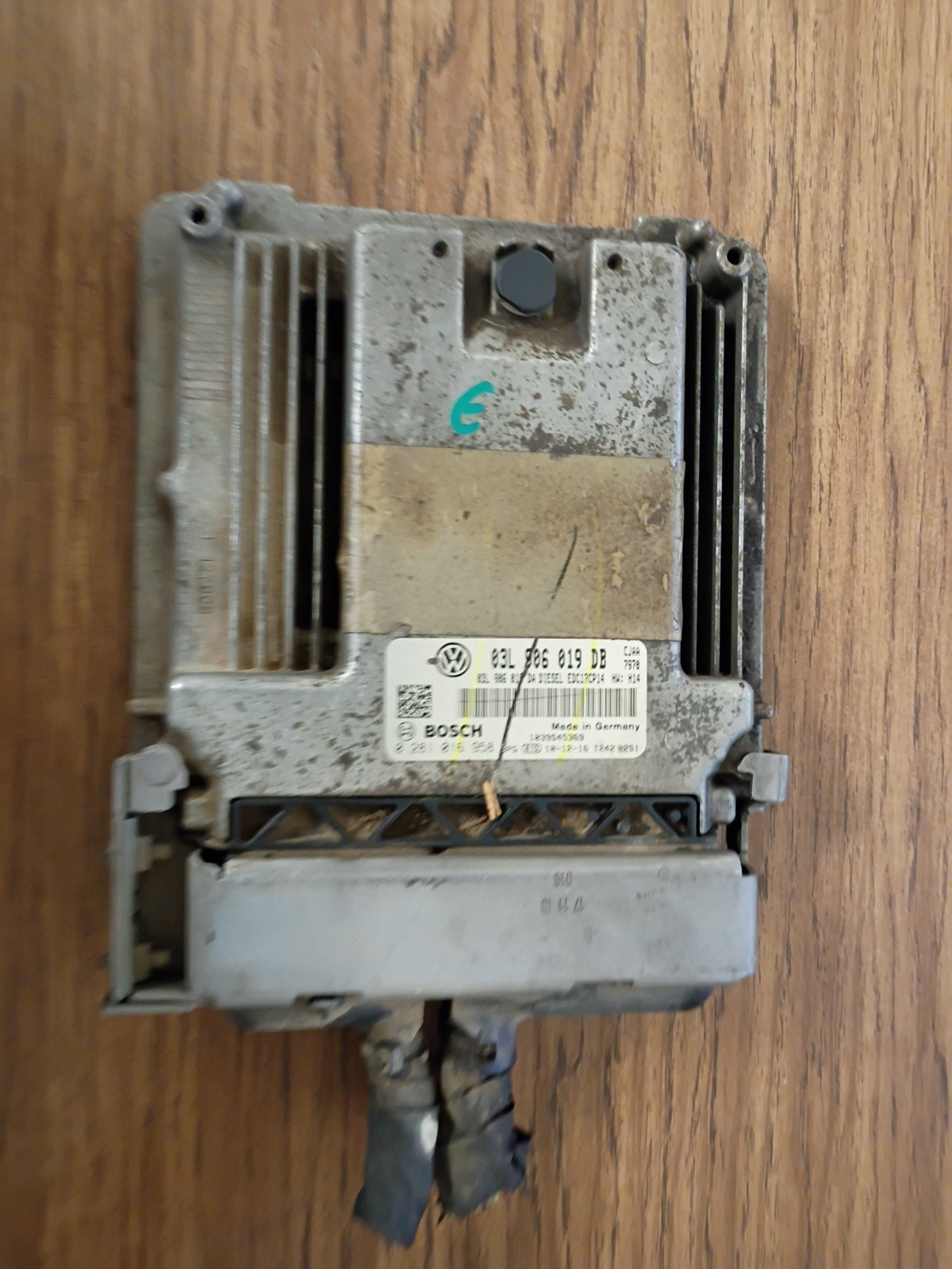 2010-2014 VW Golf Jetta Engine Control Module  03L906019DB