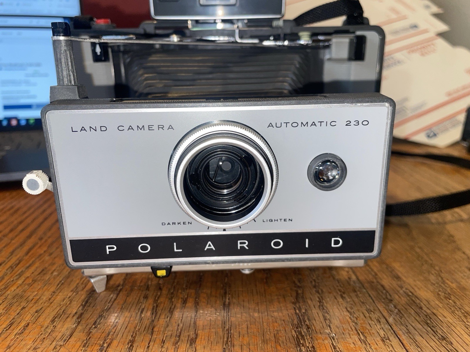Vintage Polaroid 230 Automatic Land Camera Accessories flash GR8T cond untested