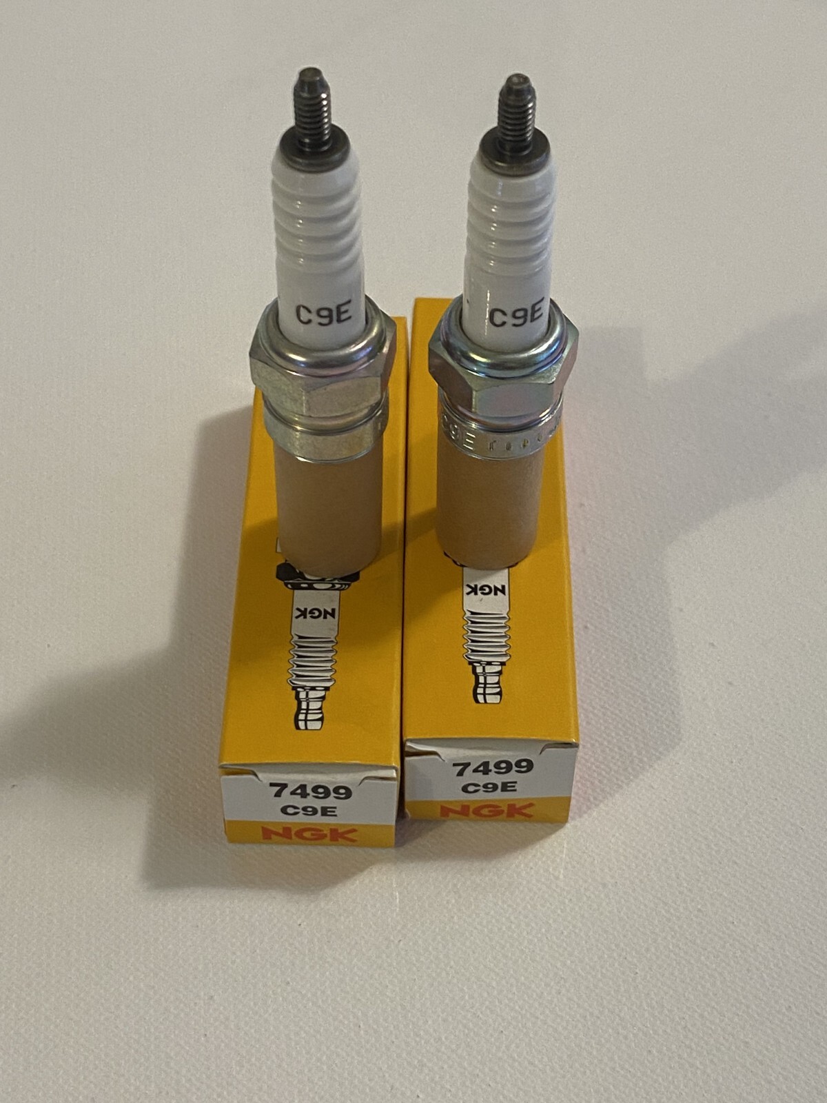 NEW NGK NICKEL SPARK PLUGS 7499 (QTY. 2) C9E FITS 90-93 KAWASAKI ZX600 750 NINJA