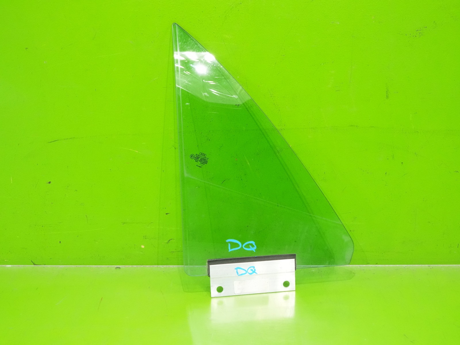 00-06 Audi TT OEM passenger right front door sail triangle glass panel