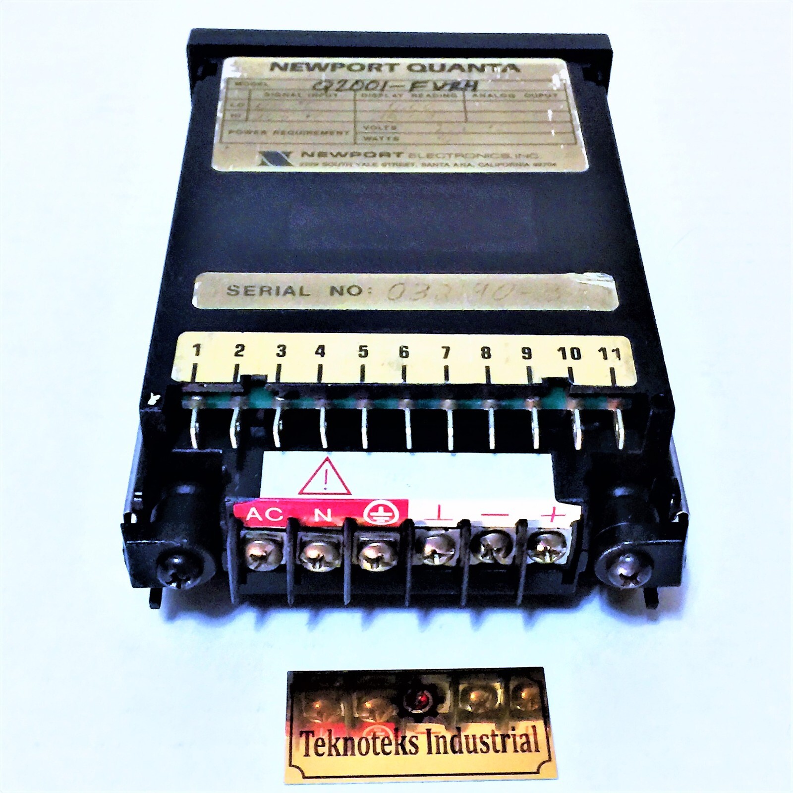 NEWPORT ELECTRONICS QUANTA Q2001 F VR4 CONTROLLER