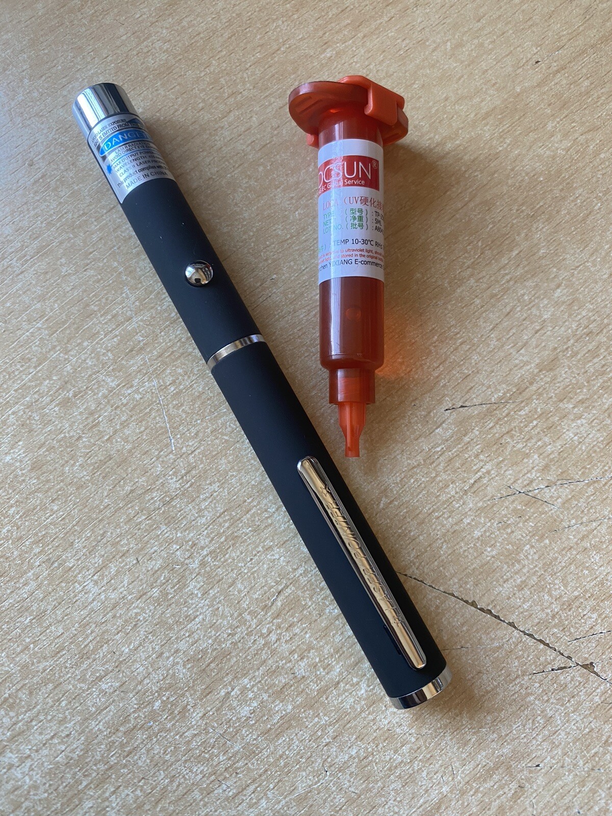 5ML FLY TYING LIGHT UV RESIN,  + 1MW UV  PEN for CURING - FREE BATTERIES