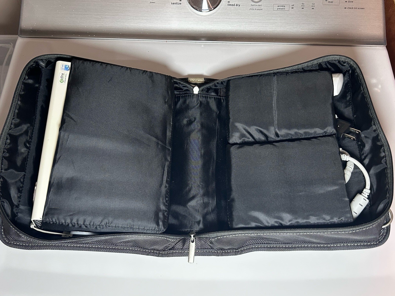 LG White Projector PA75K Full Set Exc Condition