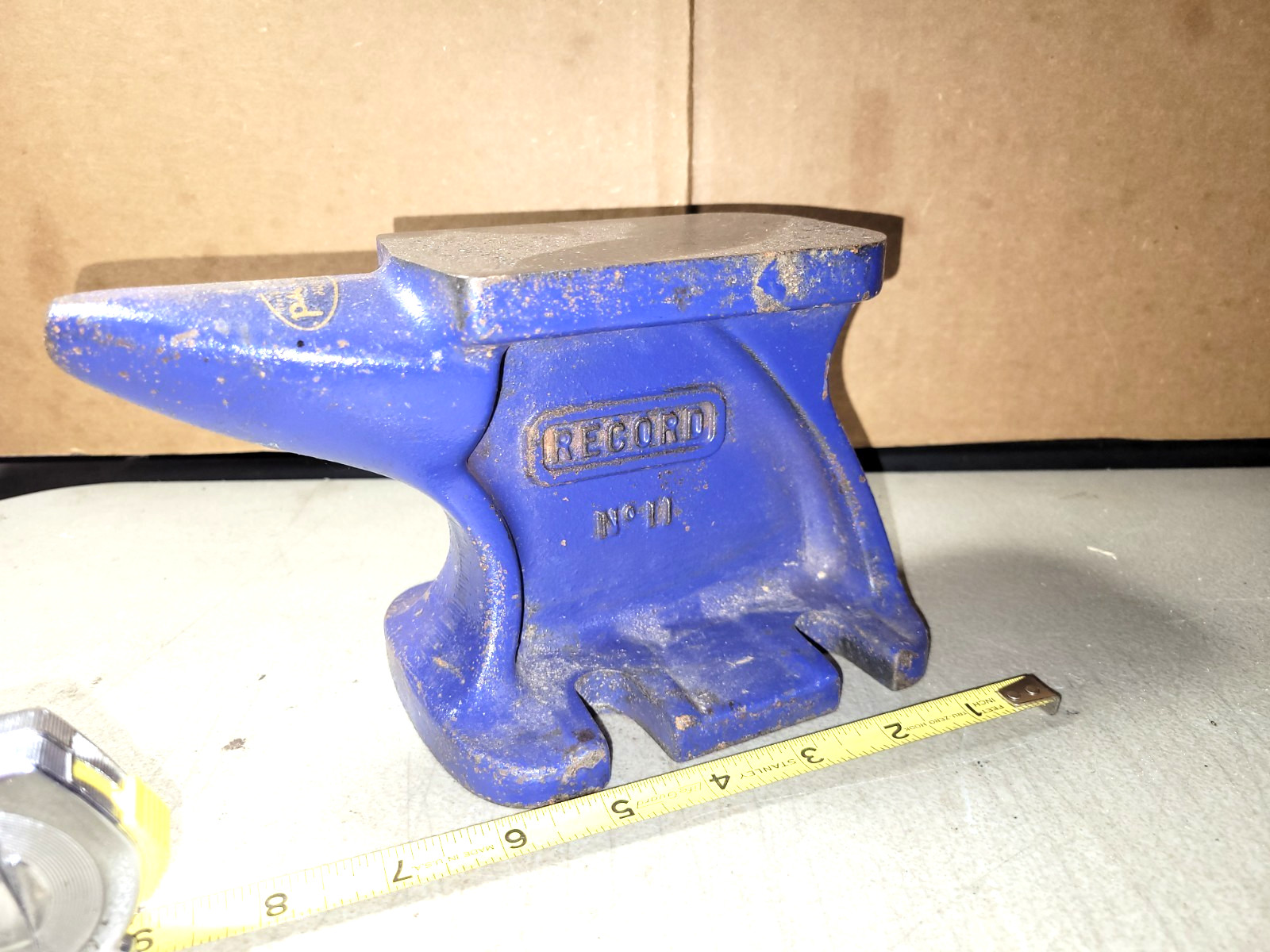 Vintage contemporary Record England bench top anvil used to restore No.11