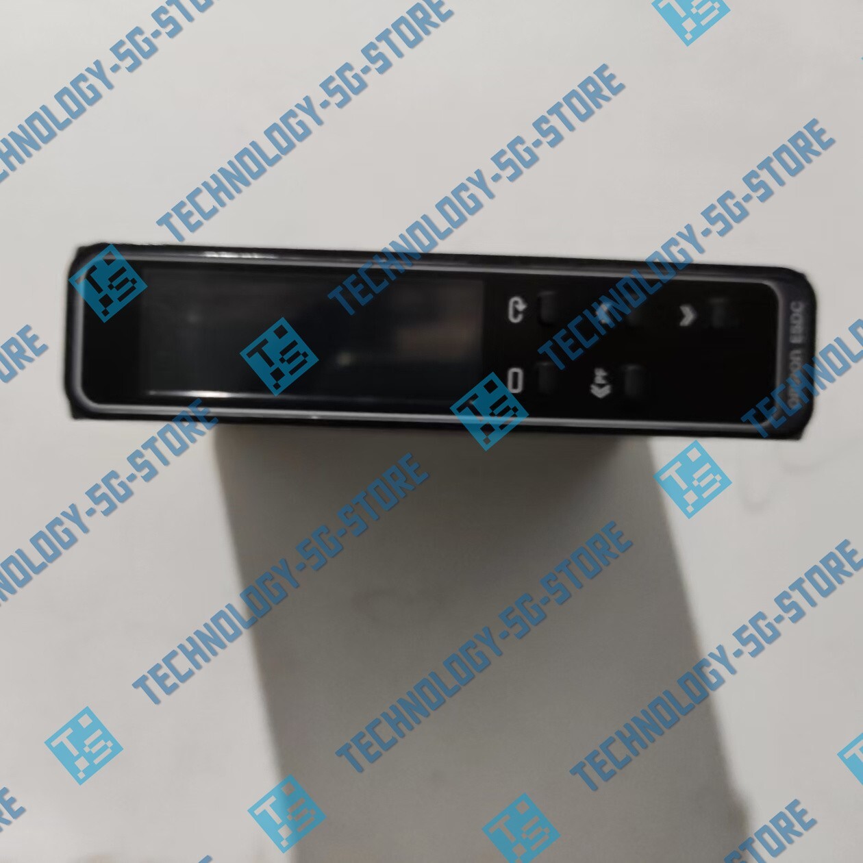 New Omron E5DC-RX2ASM-800 temperature controller