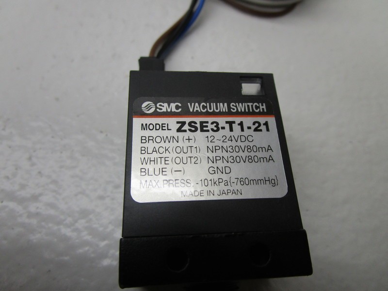 SMC ZSE3-T1-21 VACUUM SWITCH NSNP