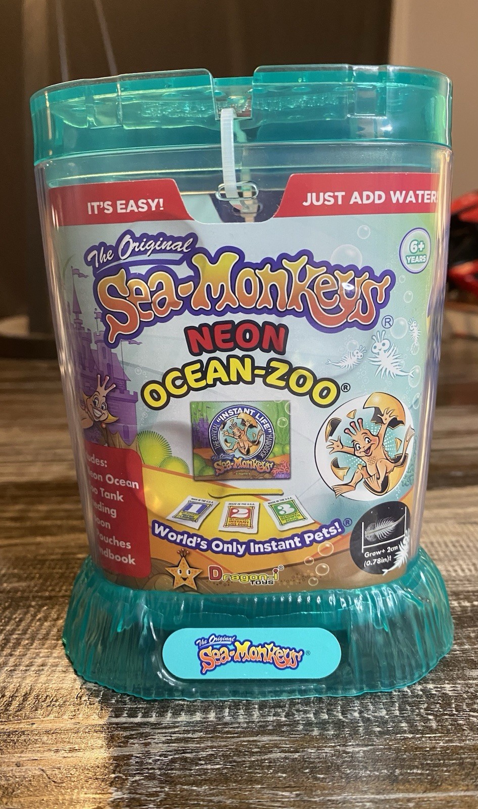 Ocean Zoo Sea Monster Neon Acquarium Toy Kids Classroom Pet Grow Tank