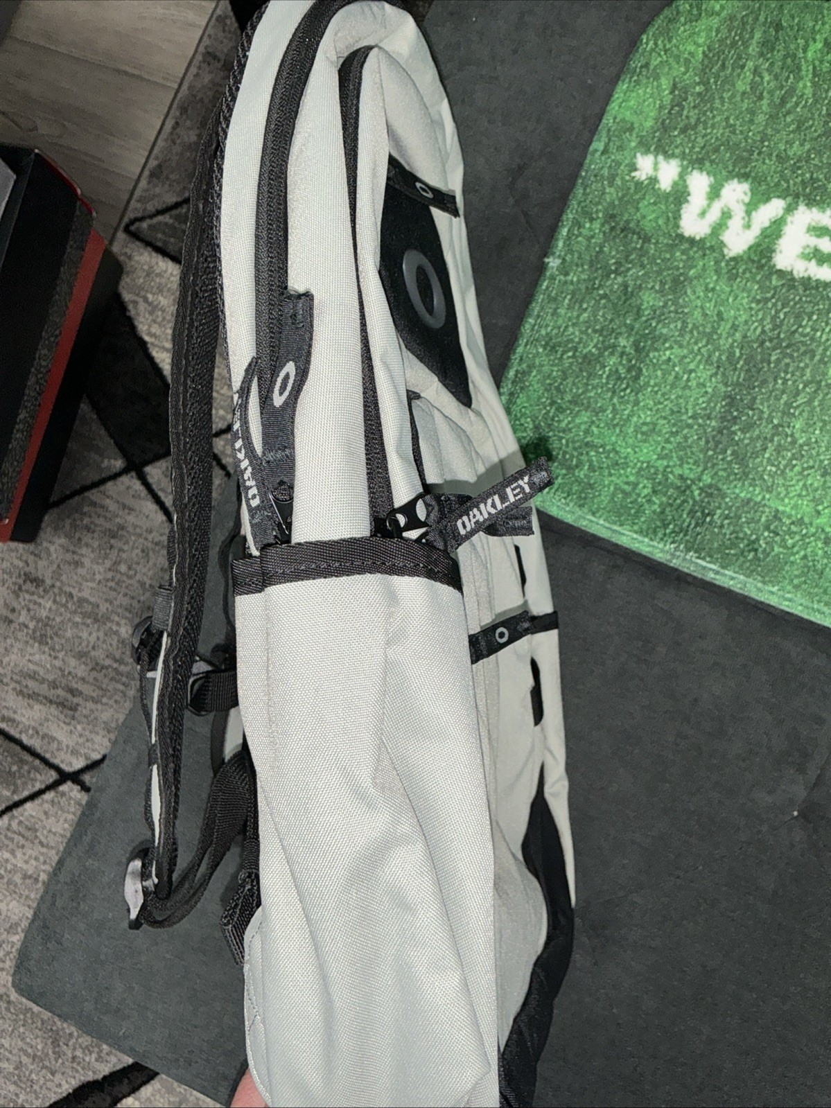 Oakley Backpack Gray/Black Zip Padded Adjustable. Great For Back To School.
