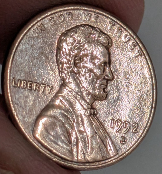 1992-D Close AM Lincoln Cent EXTREMELY RARE BU Unc. Red Tough Coin in Unc. Red