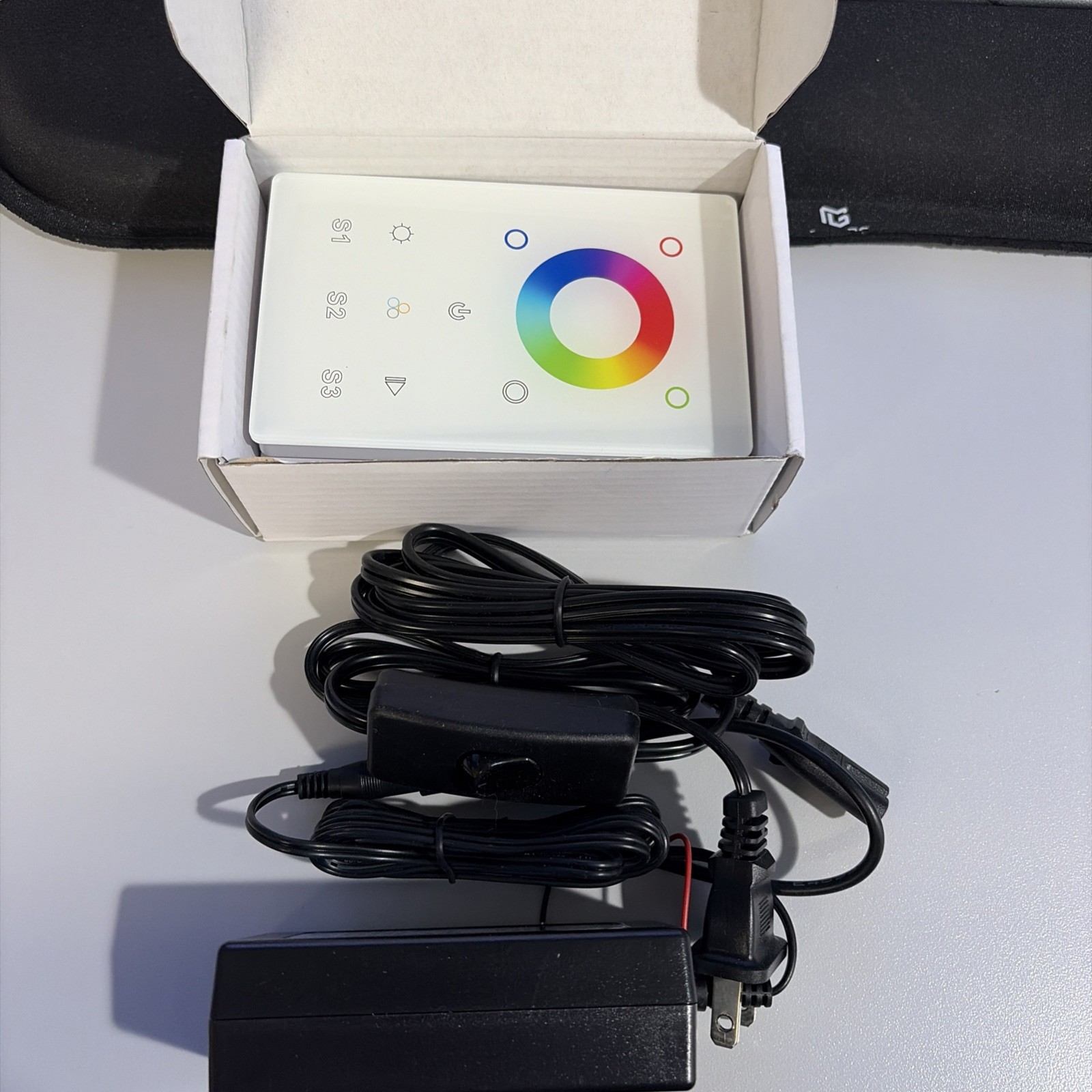 Duet DMX & Wireless RGB-W In-Wall Controller SA-CTRL-DMX-GLASS w/power supply