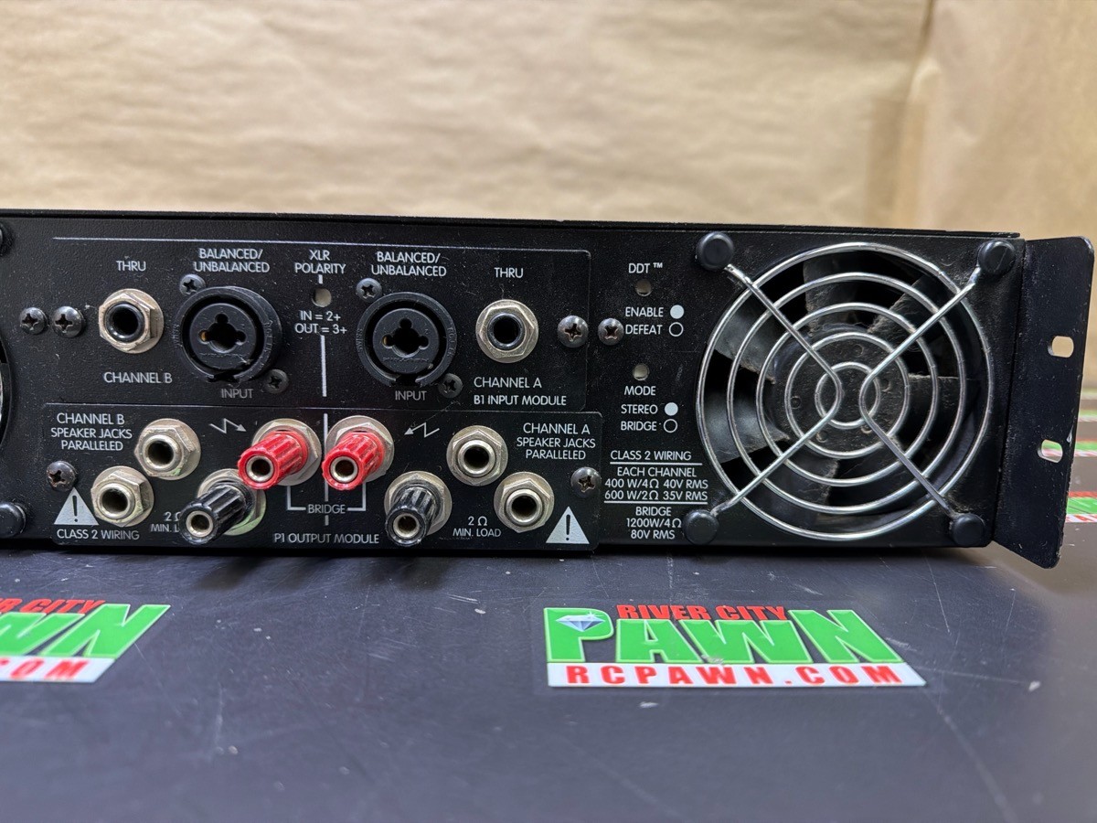 PEAVEY CS800S rack gear power amplifier (R7A016052)
