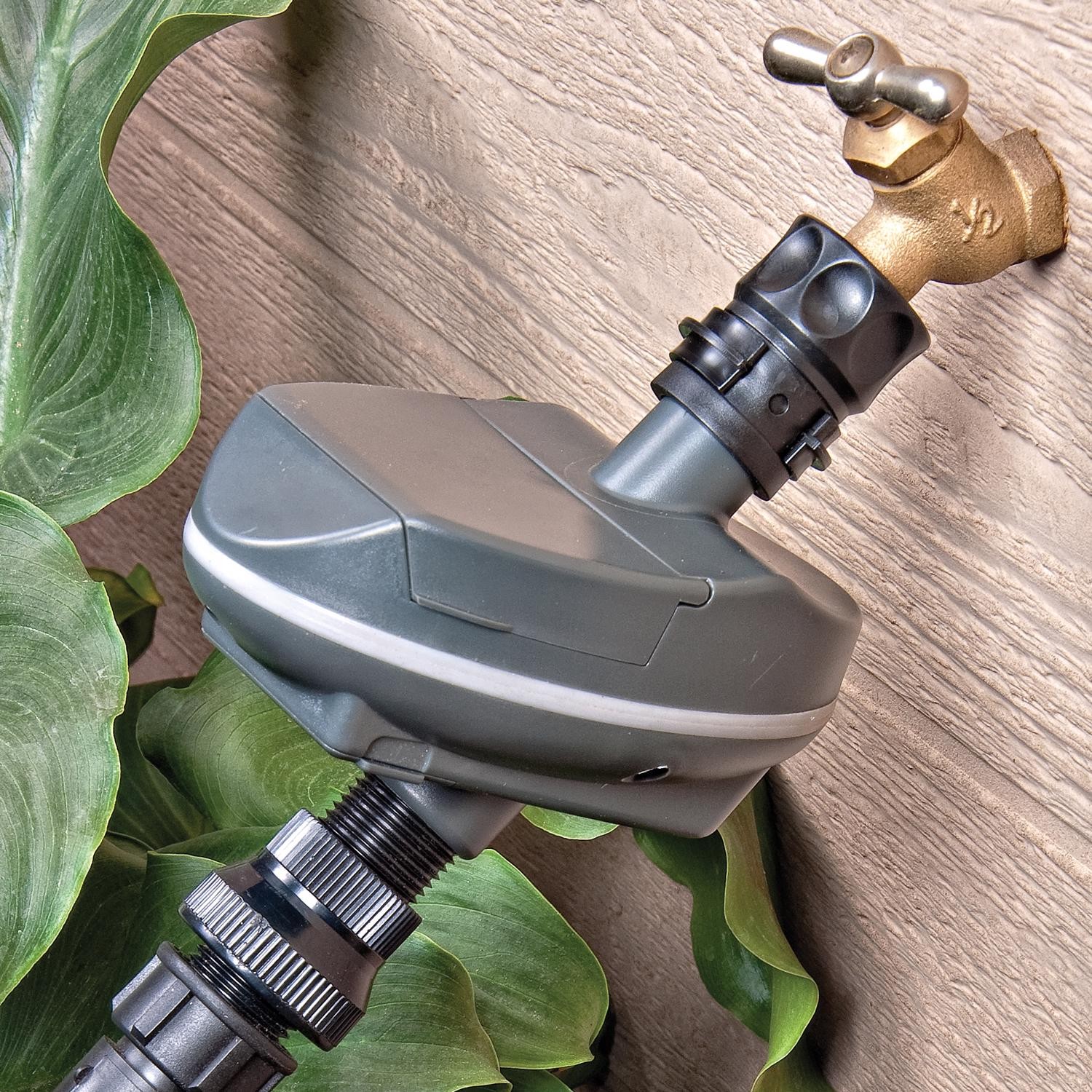 Dig Corporation Battery Powered Digital Sprinkler Timer Clamshell 1-Station