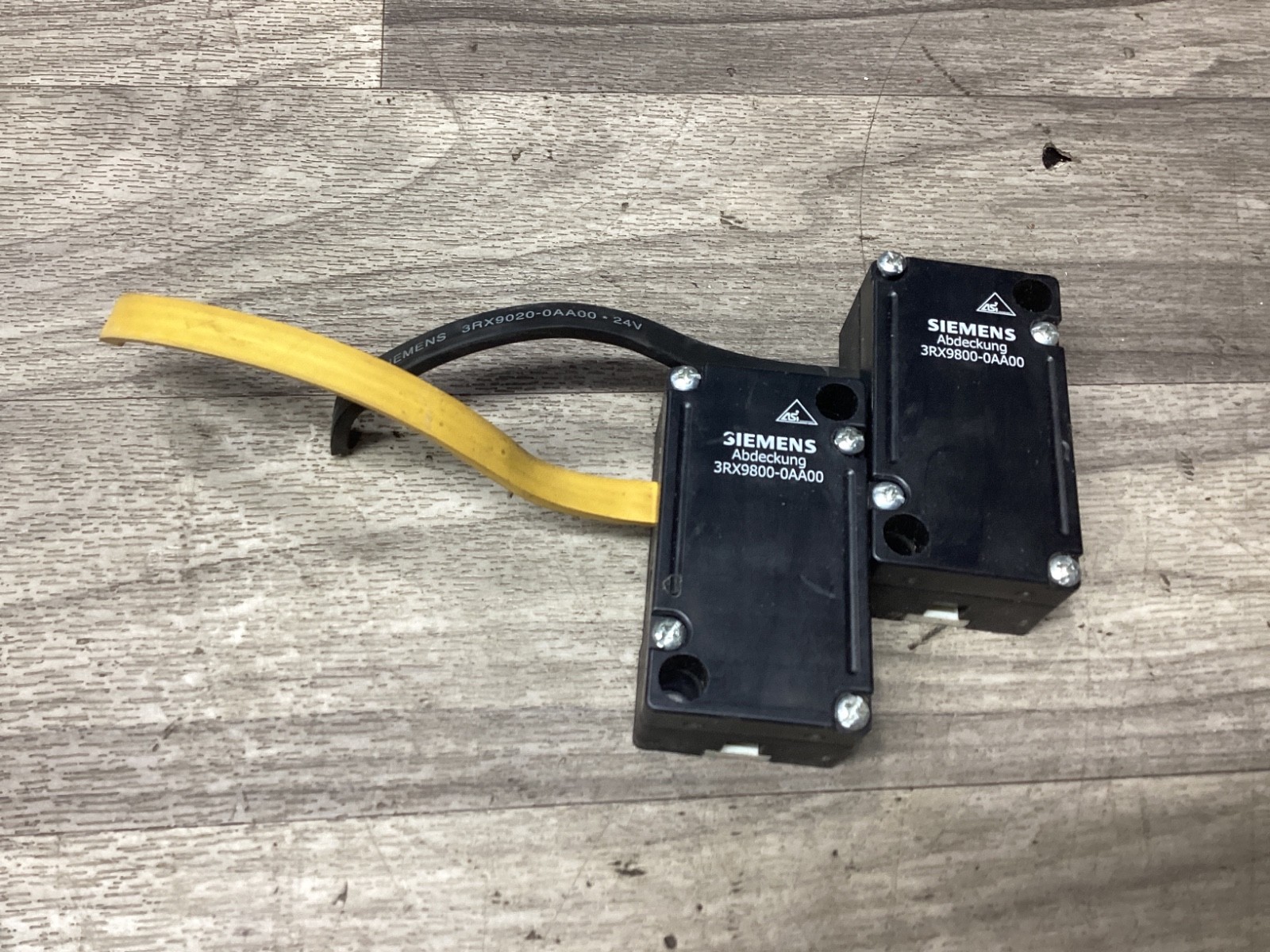 Lot of 2 Siemens 3RX9800-0AA00 ABDECKUNG  #114N157