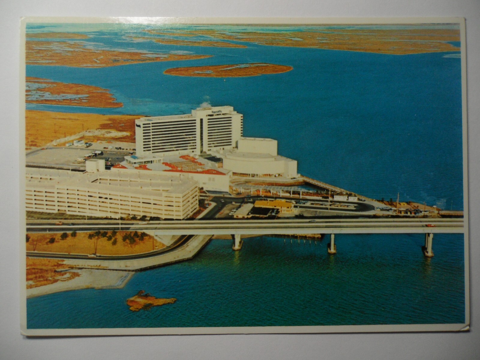 STAMPMART: USA HARRAHS MARINA HOTEL & CASINO ATLANTIC CITY NJ UNUSED POSTCARD