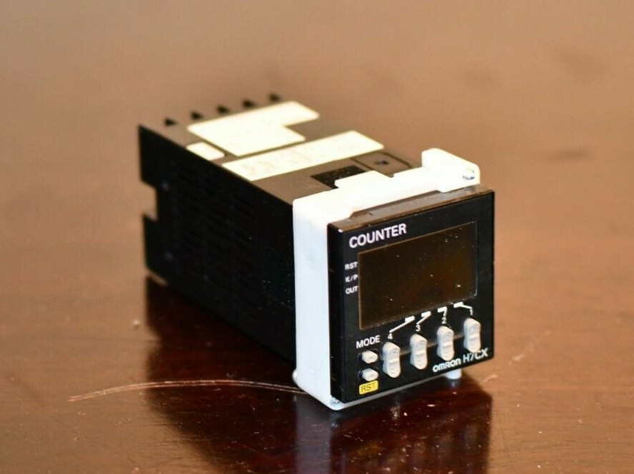 Omron H7CX Counter
