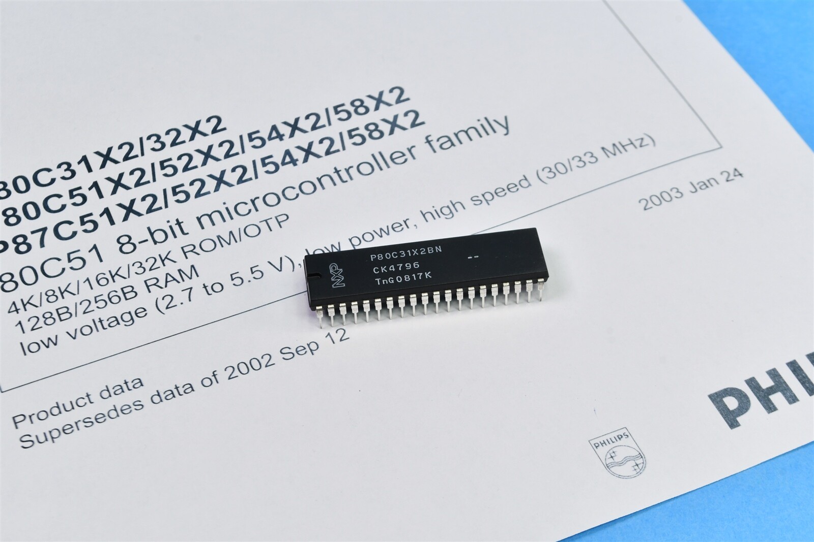 Philips 8-bit Microcontroller MCU 80C51 CISC ROMLess 5V 40-Pin PDIP P80C31X2BN
